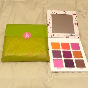 Mini Breaker Palette from Jeffree Star.